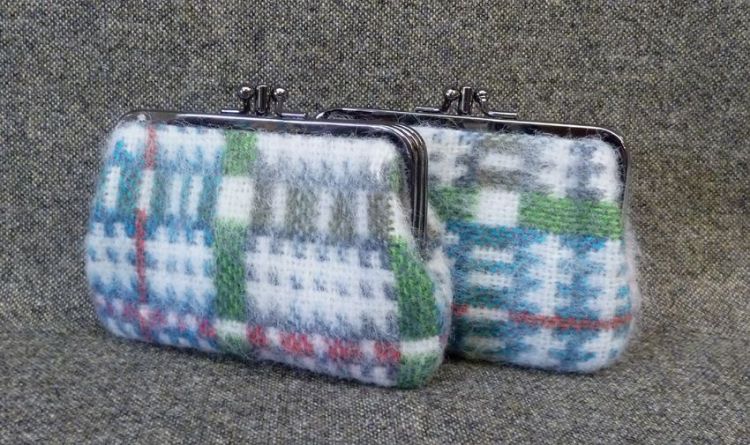 Picture of Medium Tapestry Purse - 06