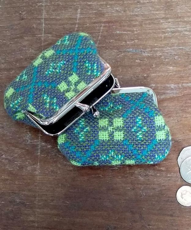 Picture of Small Tapestry Purse - 28