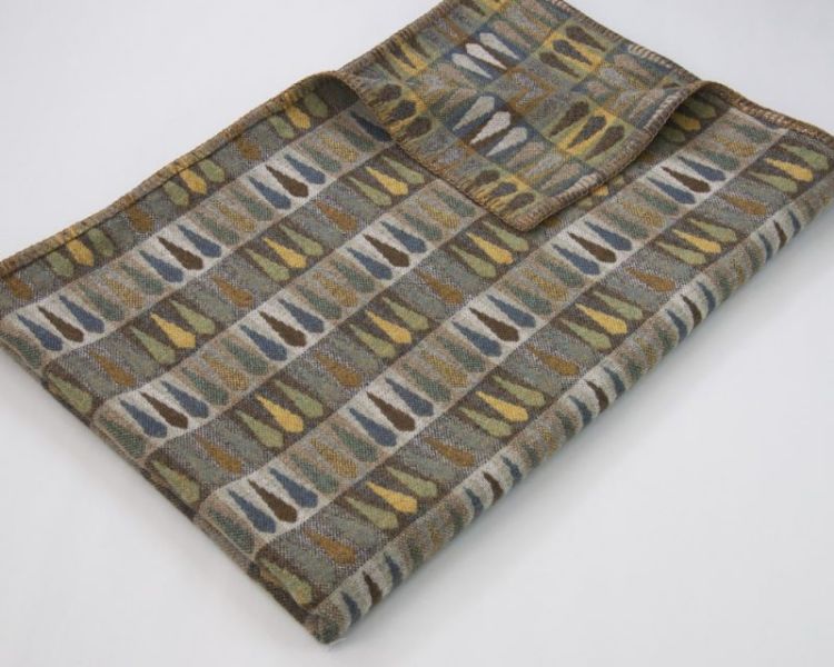 Picture of Fern Throw - Topaz