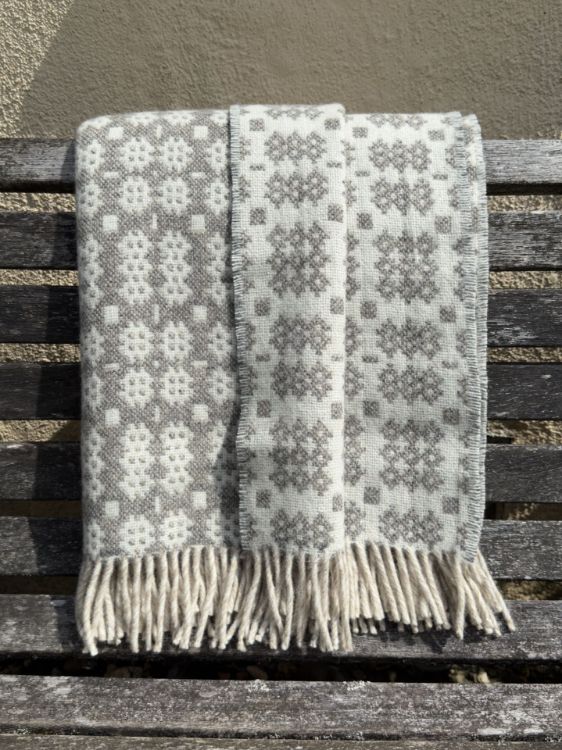Picture of Welsh Tapestry Style Throw - Grey