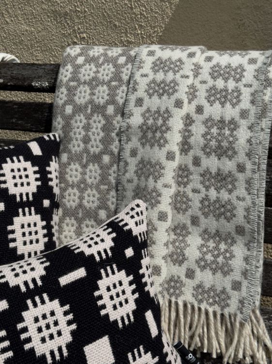 Picture of Welsh Tapestry Style Throw - Grey
