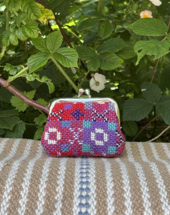 Picture of Small Purse 07