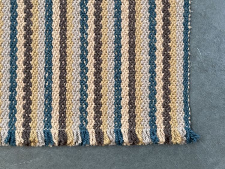 Picture of Shoreline Stripe Runner