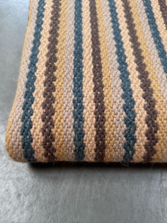 Picture of Shoreline Stripe Runner